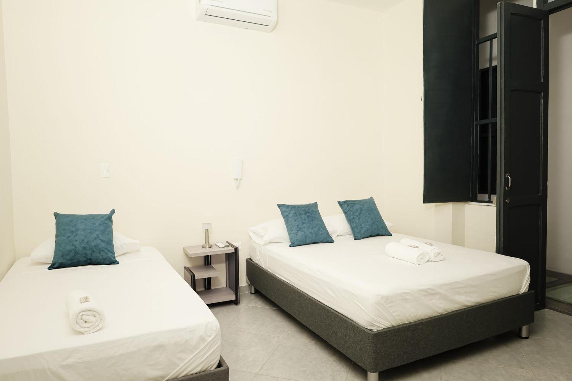 Casa Comala Hotel Букараманга Екстериор снимка