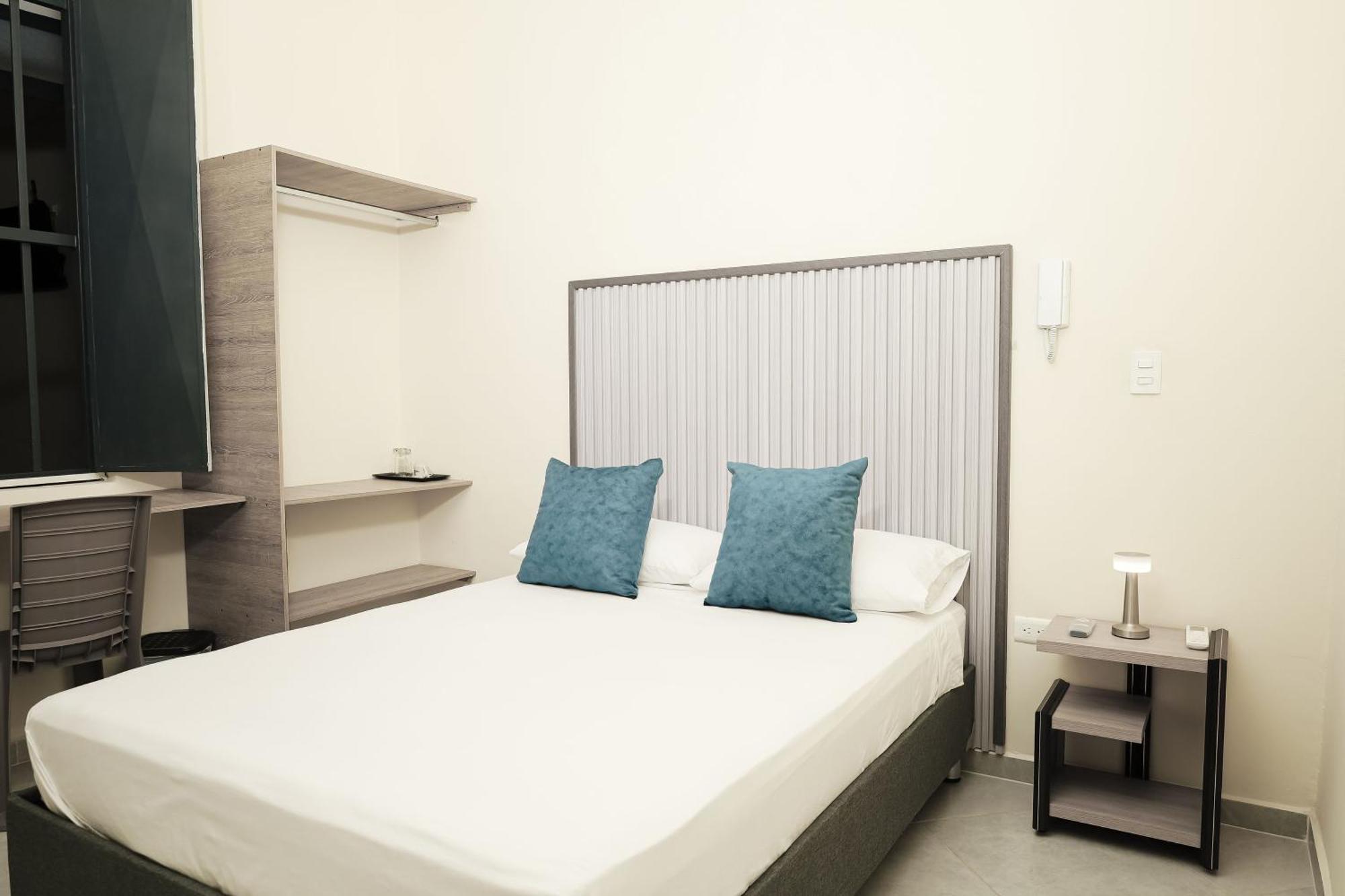 Casa Comala Hotel Букараманга Екстериор снимка